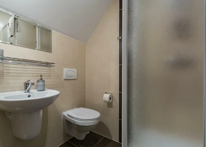 Urocze בית אירוח שצ'בניצה