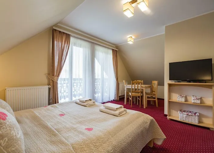 Urocze בית אירוח שצ'בניצה